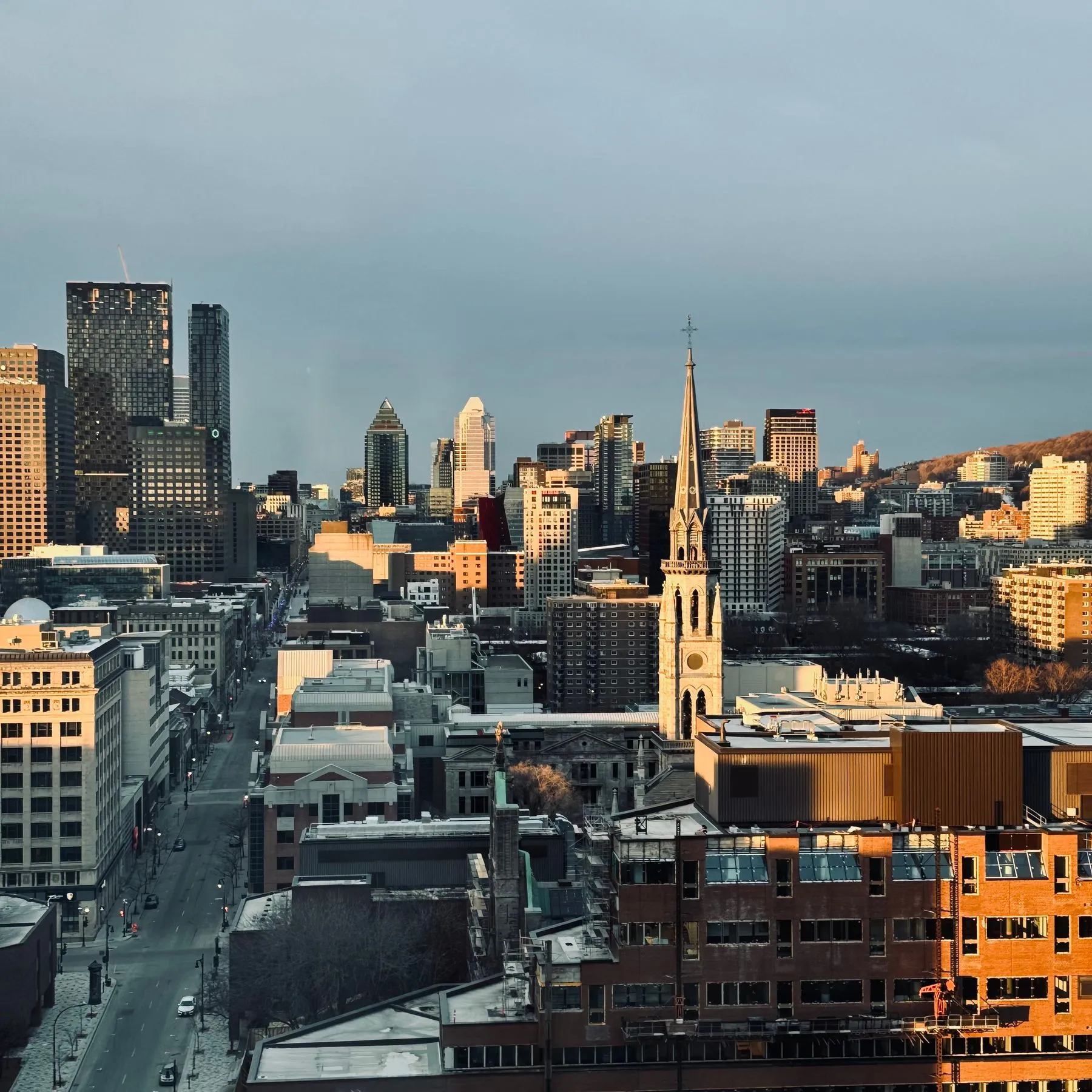 The Montréal skyline at sunset